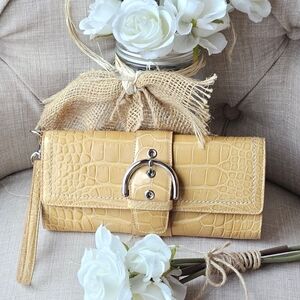 Vintage Coach Soho Genuine American Alligator Bag Clutch Wristlet # 8940 ( Tan )